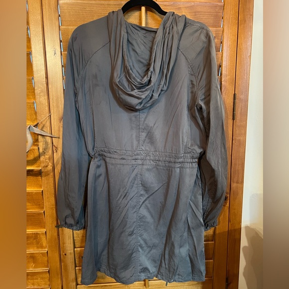 Lululemon City Stroll Trench Coat Sz 10 - Picture 8 of 14